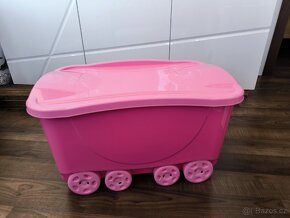Úložný box na hračky 47,5l na kolečkách - 4