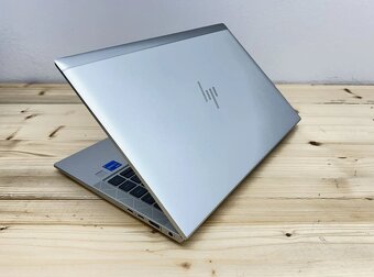 EliteBook 840 G8, i5-1135G7, 16GB RAM, 256 SSD, Win 11 Pro - 4