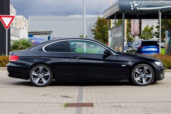 BMW 330d E92 A/T 170kw / AJ NA SPLÁTKY / PROTIÚČET / - 4
