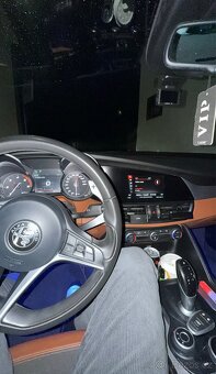 Alfa Romeo Giulia - 4