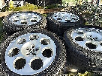 Alfa Romeo - 4
