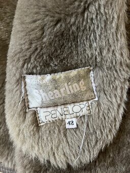 Dámský shearling kabát s kapucí – Penelope - 4