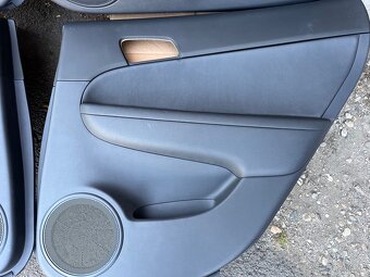 Tapec tapecirung výplň dveří Hyundai i30 5dv hatchback - 4