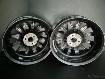 Can-am Spyder F3 - 4