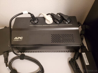 Záložní zdroj APC Easy UPS BV 500VA 230V 4ks zásuvek - 4