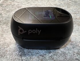 Sluchátka Poly Voyager Free 60+ UC s pouzdrem, Zánovní - 4