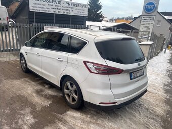 Ford S- Max 2,0 tdci 7 míst rok 2017 4x4 - 4