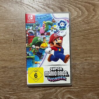Nintendo Switch - Pokemon Scarlet + Super Mario Bros. Wonder - 4