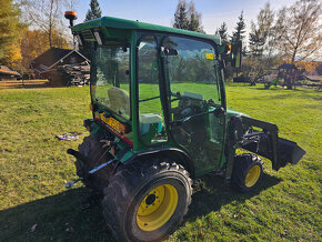 Malotraktor John Deere 2520 HST s čelním nakladačem - 4