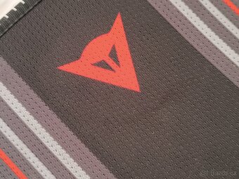 Páteřák Dainese XL - 4