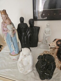 Porcelánové sošky zviratka modona. - 4