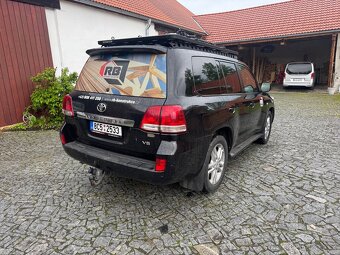 Toyota Land cruiser 200 - 4