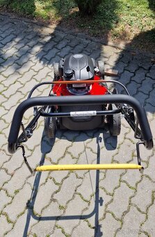 Prodám sekačku VARI - motor HONDA - 4