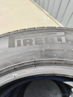 225/55R17 - 4