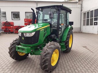 John Deere 5058 E - skladový traktor - 4