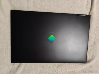 Herní notebook HP OMEN 17 z rtx 4070 a i7 13700HX - 4