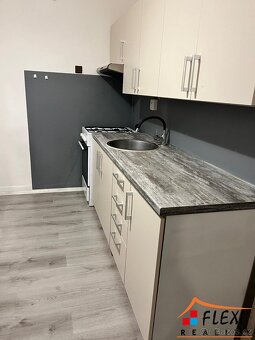 Pronájem bytu 2+1 s balkónem, 50 m², ul. Mitušova, Ostrava - - 4