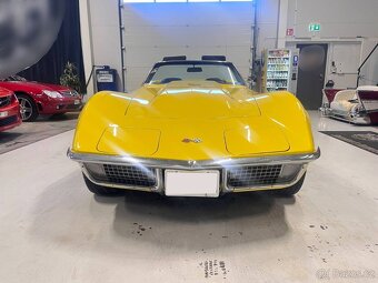 Chevrolet Corvette Stingray Convertible z roku 1972 - 4