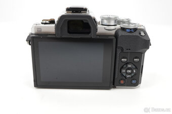 Olympus OM-D E-M10 Mark IV + 25mm f/1.8 + 14-150mm f/4-5.6 I - 4