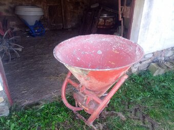 Rozmetadlo, kornout, praskovacka - 4