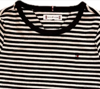 Krásné holčičí žebrované tričko Tommy Hilfiger vel.86/92 - 4