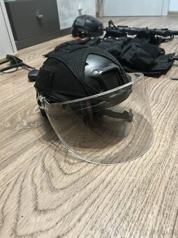 Prodám výbavu se vším všudy - 4