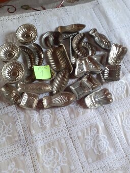 Retro formičky na cukroví, trubičky na kremrole ,na ořech - 4