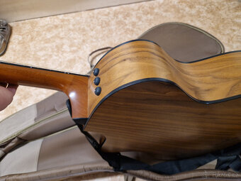 Elektroakustická kytara Taylor 114ce - 4