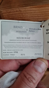 Víno Neuburské 25 let staré - 4