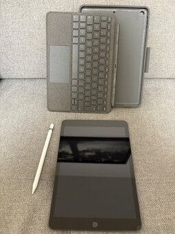 iPad 7. generace 128 GB + příslušenství - 4