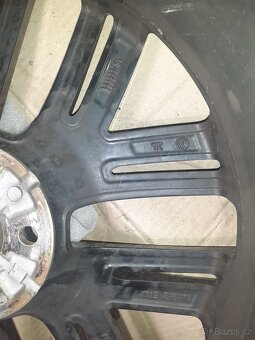 Kola VW Passat B8 - 4