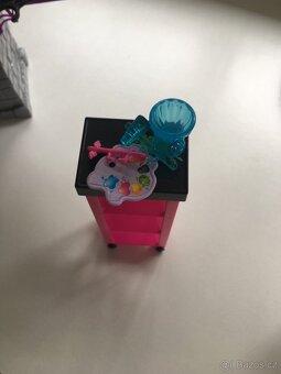 Dětský nábytek Monster High -Ateliér - 4