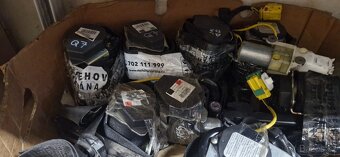 Levy pravy predni pas Audi A8 4E D3 Q7 4L - 4