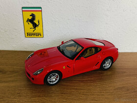 Modely Ferrari 1:18 - 4
