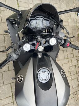 Yamaha YZF-R125 - 4