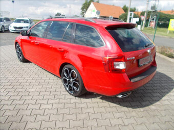 Škoda Octavia Combi RS 2.0TDI 135kW–sport, styl, praktičnost - 4