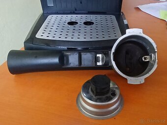 Espresso kávovar De'Longhi EC 156.B - 4