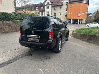 Nissan Pathfinder 2.5 dCi LE Aut. 140kw - 4