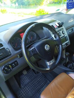 VW Touran CROSS - 4