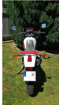 Prodám Suzuki DR 650 r.v. 1992 se startérem. - 4