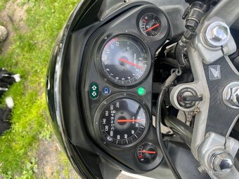 Honda CBR 125R 2009 - 4