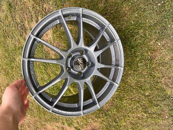 O.Z Racing Ultraleggera 4x 5x112 r18 - 4