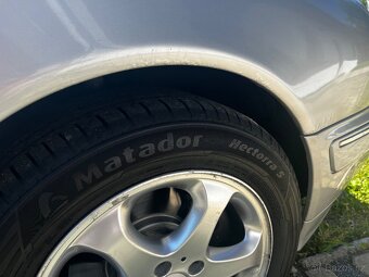 Alu Mercedes R16 s pneu 215/55 - 4