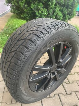 265/60R18 - 4