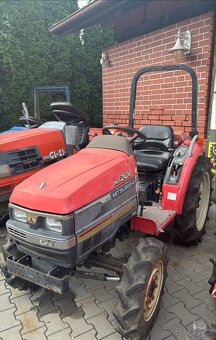 Japonský traktor Mitsubishi MT-201 - 4
