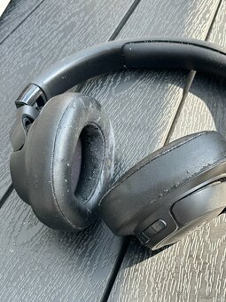 Bezdrátová sluchátka JBL Tune 760 NC černá 3 - 4