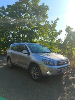 Toyota RAV4 2.2 D-CAT, 4x4, 3. Maj, 2x Pneu, Výhřev - 4