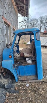 Tatra 148 kabina - 4