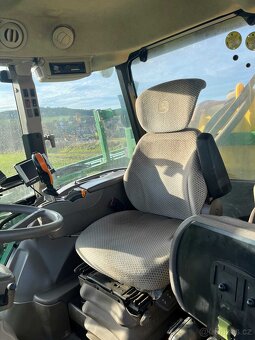 samochodný postřikovač JD R4040i - 4