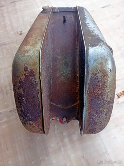 Nádrž Jawa Robot - 4